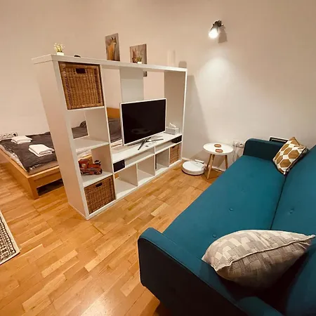 Zsolnay Walk-Up Apartment Pécs Exterior photo